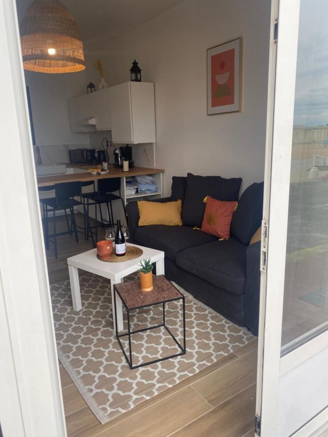 Paradis Les Pieds Sur Le Sable Trouville Palace Dış mekan fotoğraf